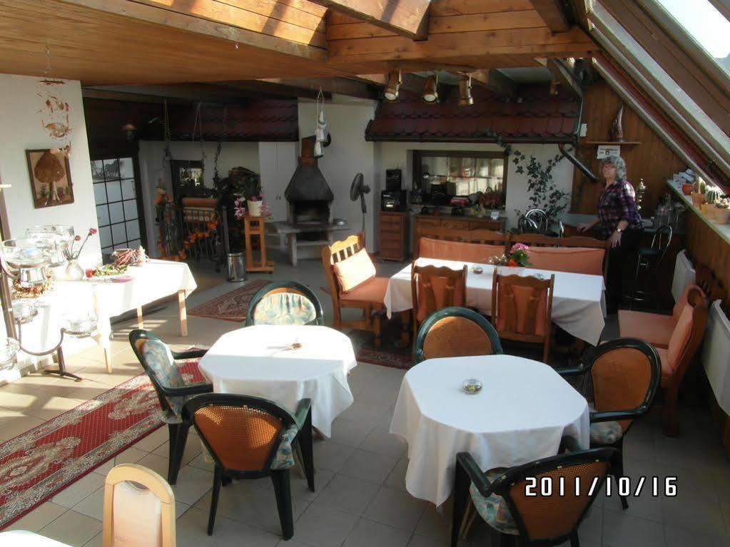 Pension Deichgraf Middelhagen Exterior photo